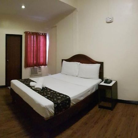 Grand Traveler Suite Inc Makati City Exterior photo